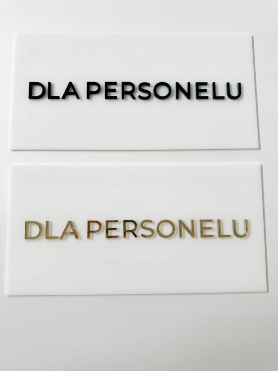 dla personelu zloty czarny.jpeg